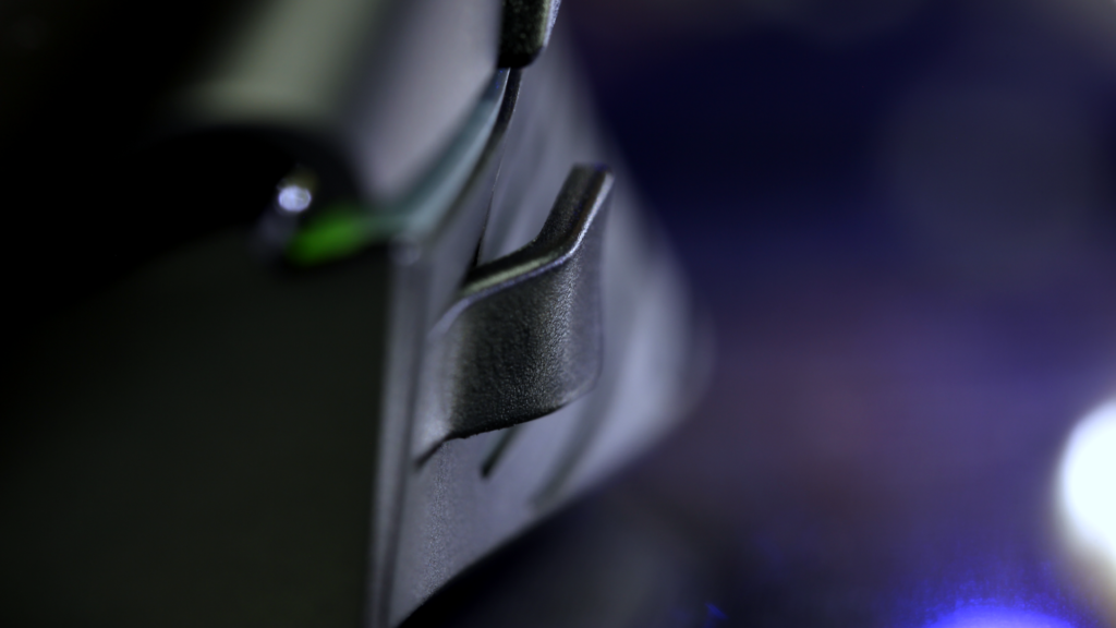 Mouse gaming DM5 Blink S – Butoane fiabile, victorii garantate